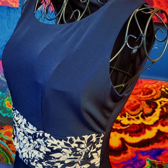 Jessica Howard ~ Sz 4P ~ Knee Length Dress With Shrug ~ *Excellent Condition - Picture 7 of 12